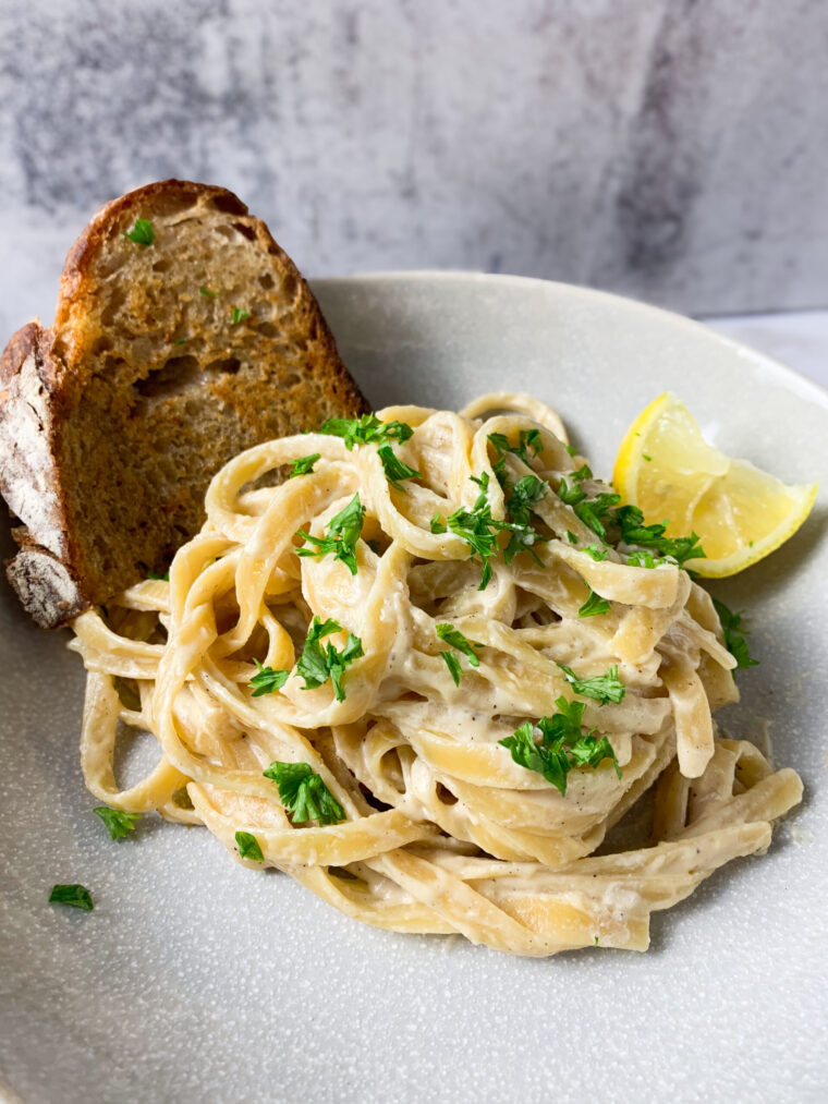 Smooth and Creamy Cashew Sauce