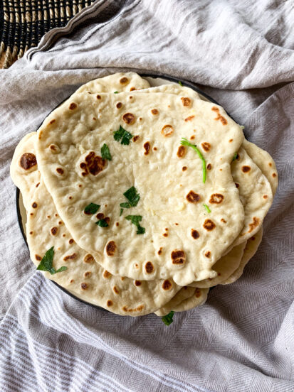 The Best Homemade Vegan Garlic Naan