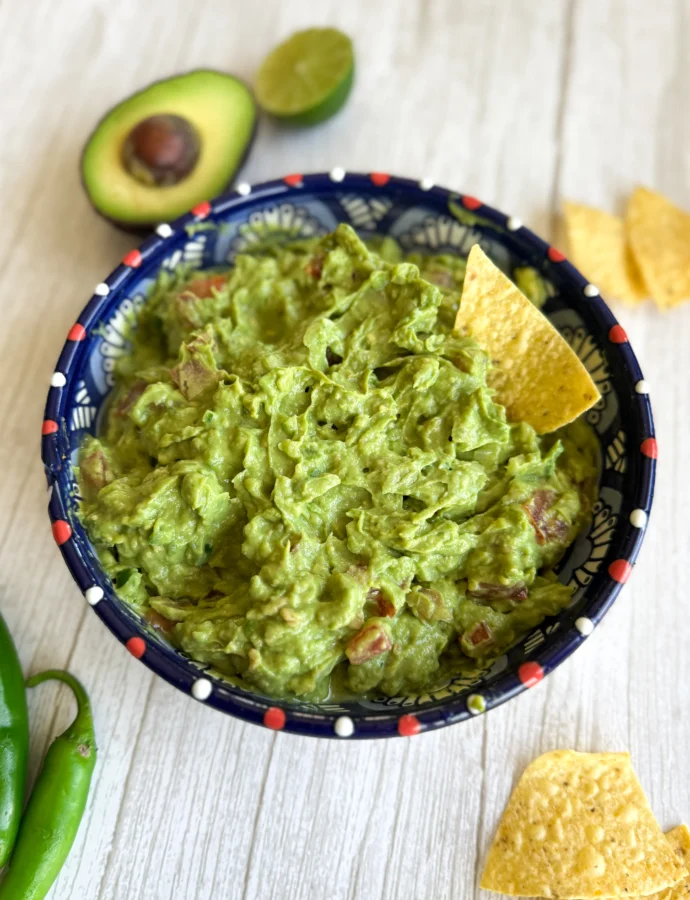 Fresh and Easy Guacamole