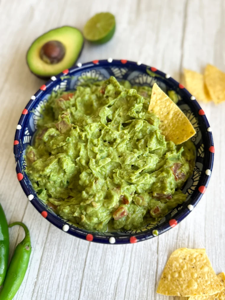 Fresh and Easy Guacamole