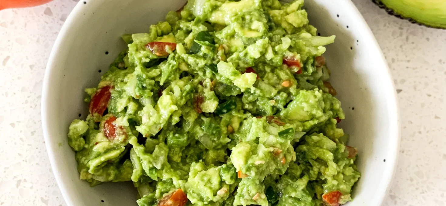 Fresh and Easy Guacamole
