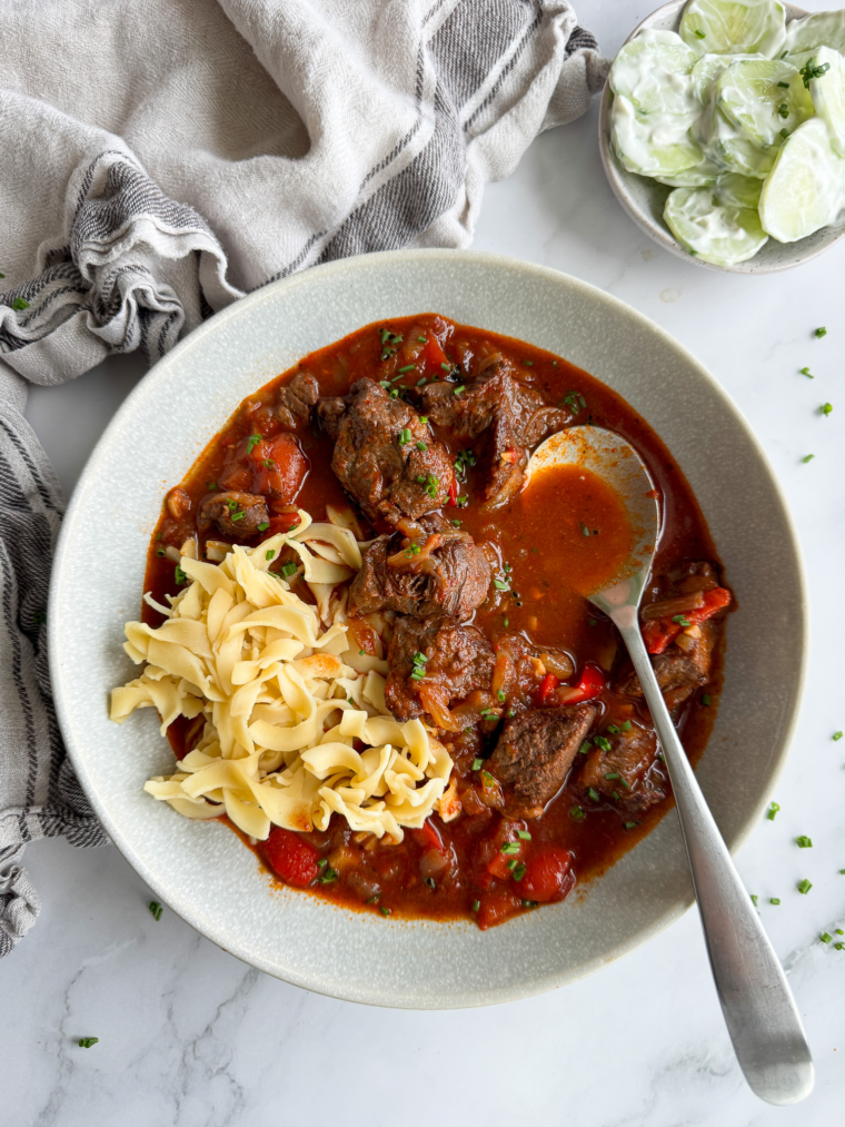 Hungarian Goulash (Pörkölt)